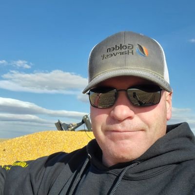 Profile Picture of Chris Clifford (@farmerclifford) on Twitter