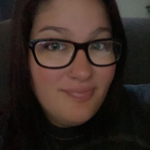 Profile Picture of Danielle Lafontaine (@dml0813) on Poshmark