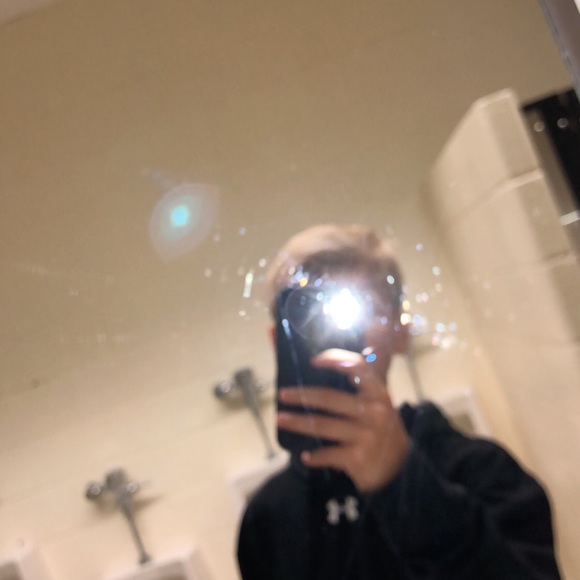 Profile Picture of Garrett Gilliam (@garrettgilliam) on Poshmark