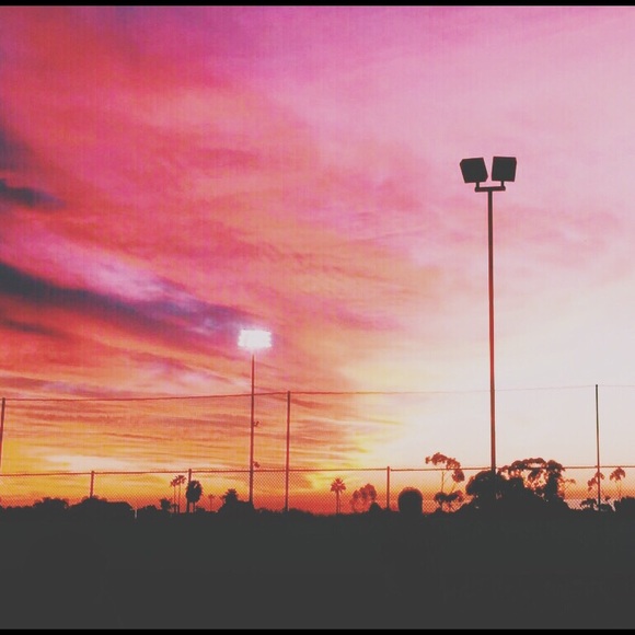 Profile Picture of Ellie Depew (@elliedepew) on Poshmark