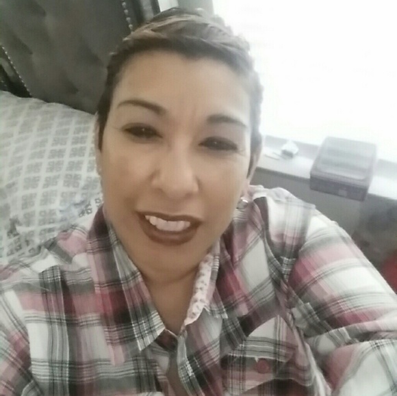 Profile Picture of Irma Rodriguez (@m1166) on Poshmark