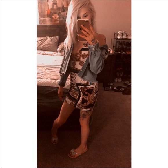 Profile Picture of Allie Johnson (@allienicole19) on Poshmark
