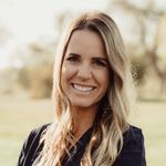 Profile Picture of Julia • Breathe Free Myo (@breathefreemyo) on Instagram