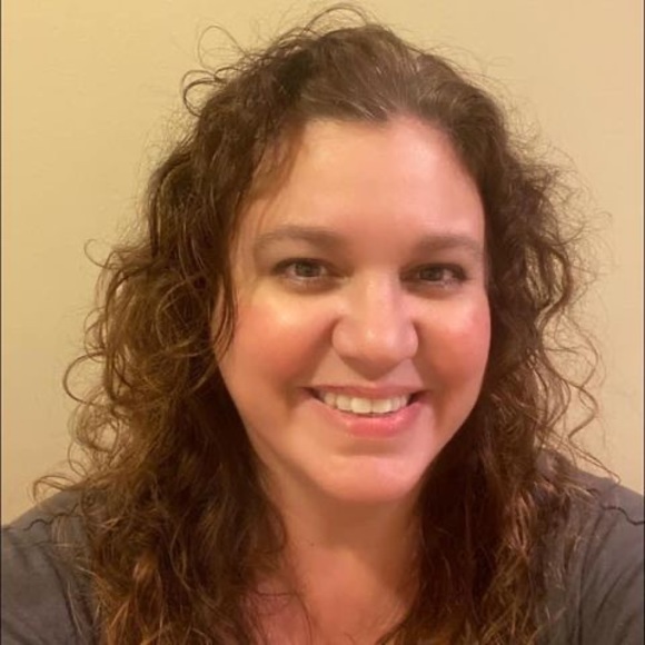 Profile Picture of Linda Scowden (@lindascowden) on Poshmark