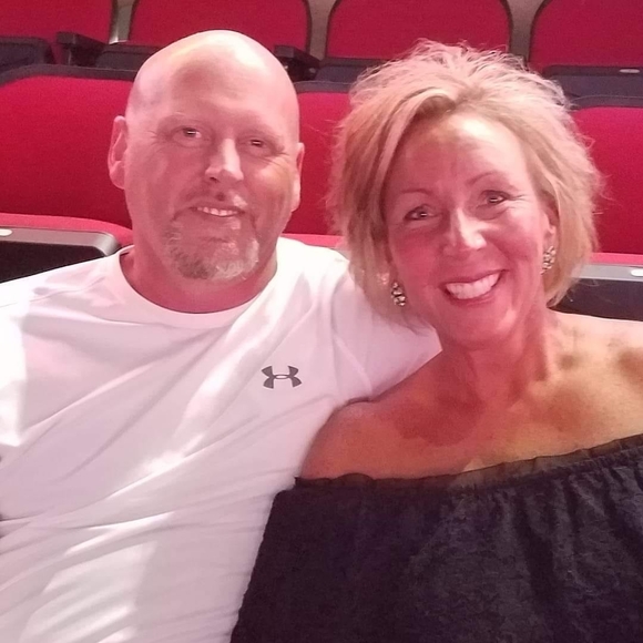 Profile Picture of Lori Huss (@waynelorih) on Poshmark
