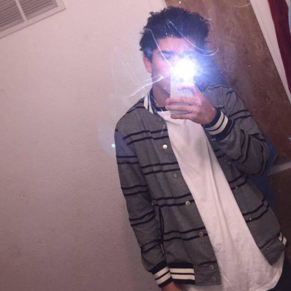 Profile Picture of Daniel Pena (@dani_boy07) on Poshmark