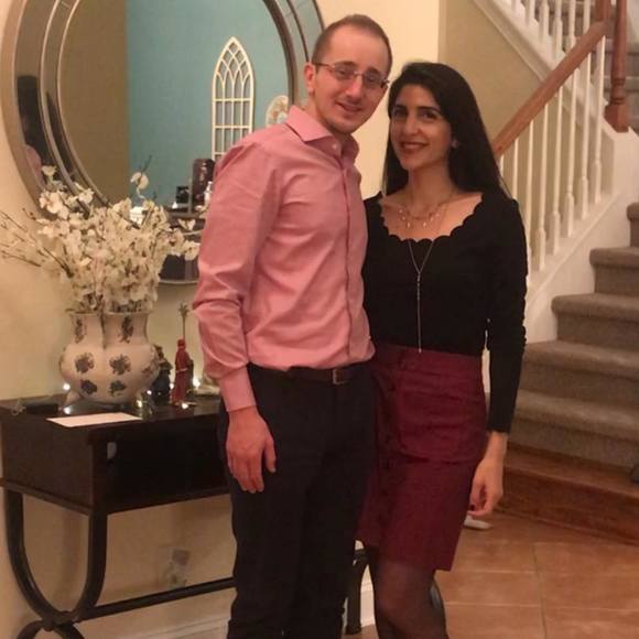 Profile Picture of Nour Batarseh (@noor_batarseh) on Poshmark