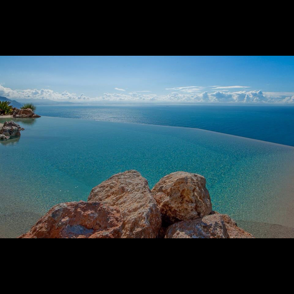 Profile Picture of Lisa Weber (@sammarcatz) on Poshmark