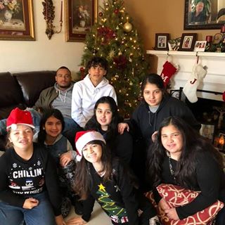 Profile Picture of Andy Villarreal (@andy.villarreal.7) on Facebook