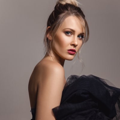 Profile Picture of Jessica Tovey (@tovey_jessica) on Twitter