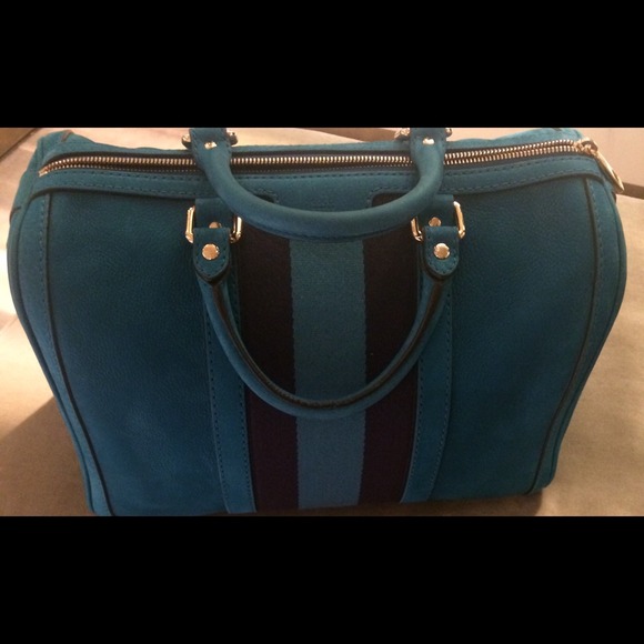 Treses Smith - Poshmark Profile Picture of Treses Smith (@tresesmith) on Poshmark