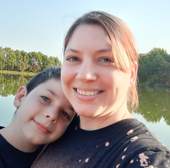 Profile Picture of Jamie Dillon (@jknauff88) on Poshmark