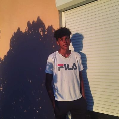 Profile Picture of Gabriel Warren (@Gabriel03485412) on Twitter