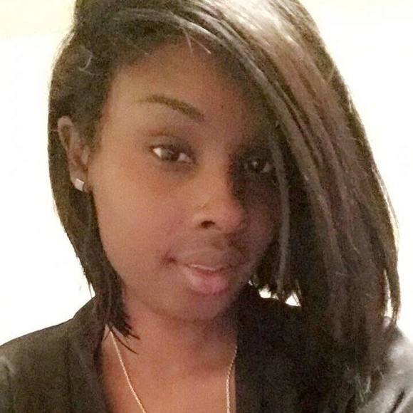 Profile Picture of Octavia Bennett (@octaviabennett) on Poshmark