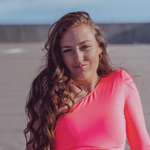 Profile Picture of Beth Schroeder (@bethschroede226) on Poshmark