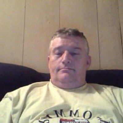 Profile Picture of Carl W. Brackett (@Damnitman44) on Twitter