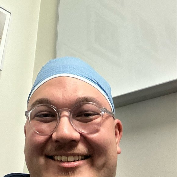 Profile Picture of Josh Calmerin (@jcalmerin) on Poshmark