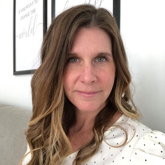 Profile Picture of Randi Larson (@randi596) on Poshmark