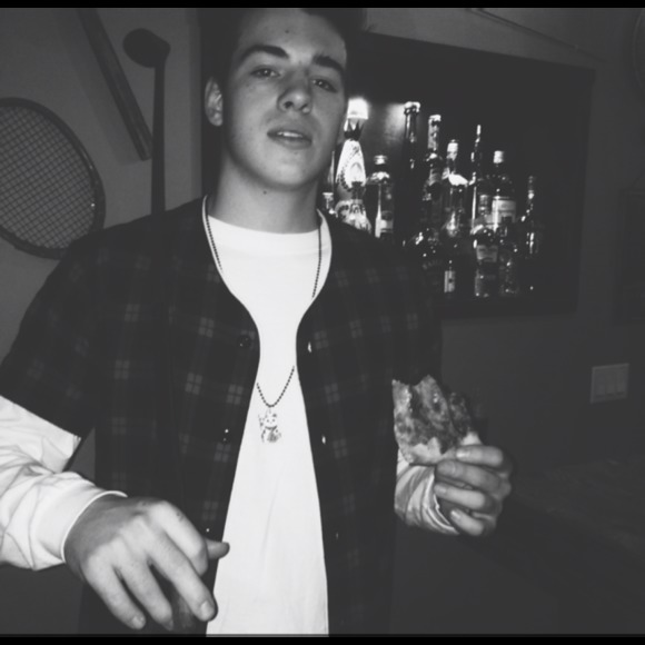 Profile Picture of Max Boucher (@mbouch22) on Poshmark