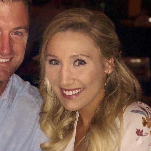 Profile Picture of Christina Vilsmeyer (@cvilsmeyer) on Poshmark