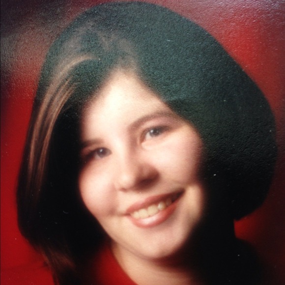 Profile Picture of Katie Mcaneny (@katiemac101081) on Poshmark