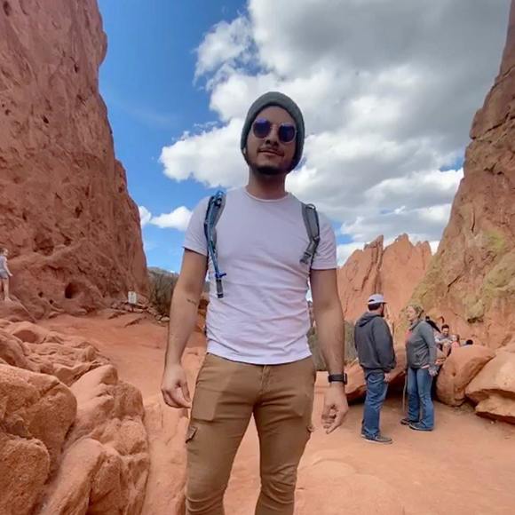 Profile Picture of Jose Sarria (@jrsb10) on Poshmark