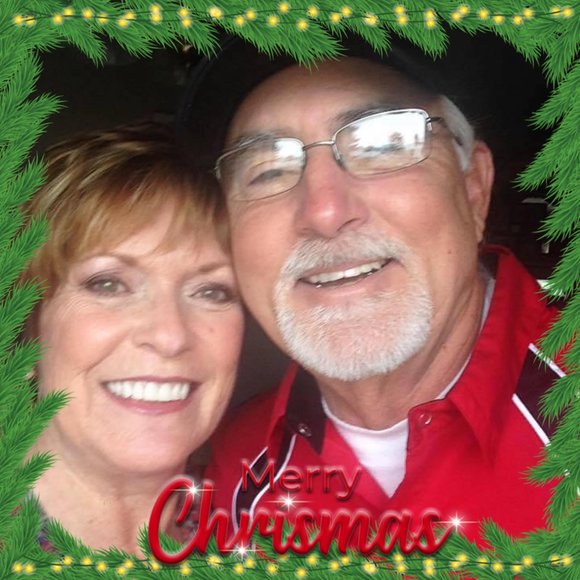 Profile Picture of Sandra Hooker (@sanhook) on Poshmark