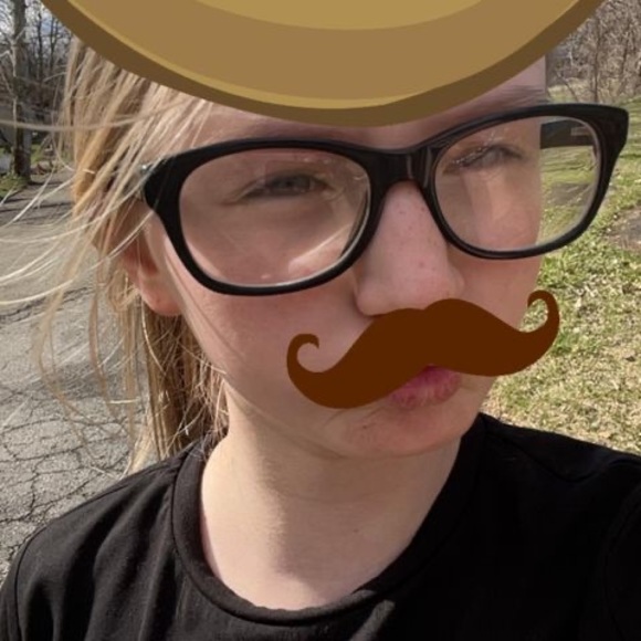 Profile Picture of Izabella Yablonovsky (@iyablonovsky) on Poshmark