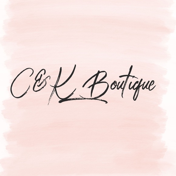 Profile Picture of Chloe Kim (@chloeandkim) on Poshmark