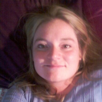 Profile Picture of Mona Coe (@ConaMoa) on Twitter