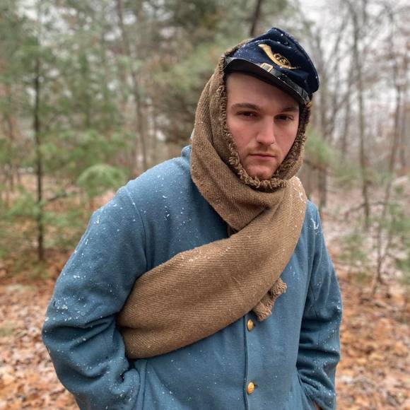 Profile Picture of Alexander Glisson (@aglisson168) on Poshmark