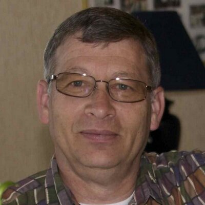Profile Picture of Mike Flake (@MakeMeSizzle) on Twitter