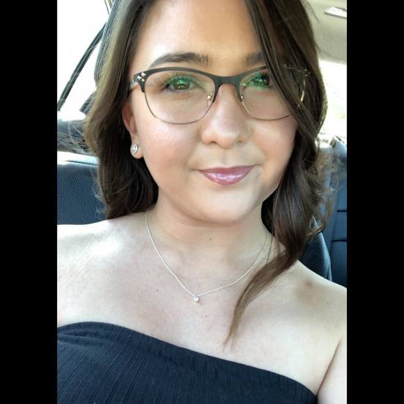 Profile Picture of Jasmine Gibson (@chevy12boi) on Poshmark