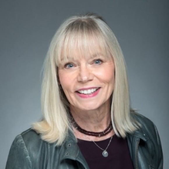 Profile Picture of Gerda Dynice (@gdynice) on Poshmark