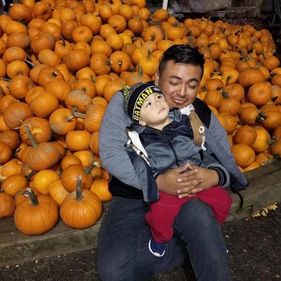 Profile Picture of Alejandro Quijano (@alexrainz) on Poshmark