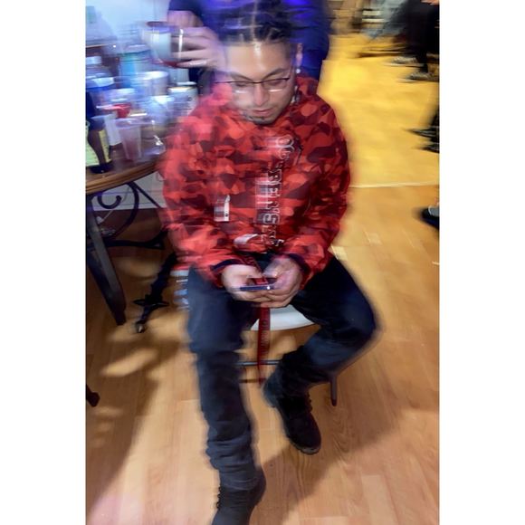 Julian Calixto - Poshmark Profile Picture of Julian Calixto (@ayojulian718) on Poshmark