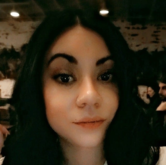 Profile Picture of Aja Thompson (@ajabajaboo1) on Poshmark