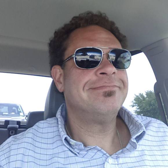 Profile Picture of David Bunata (@dbunata) on Poshmark