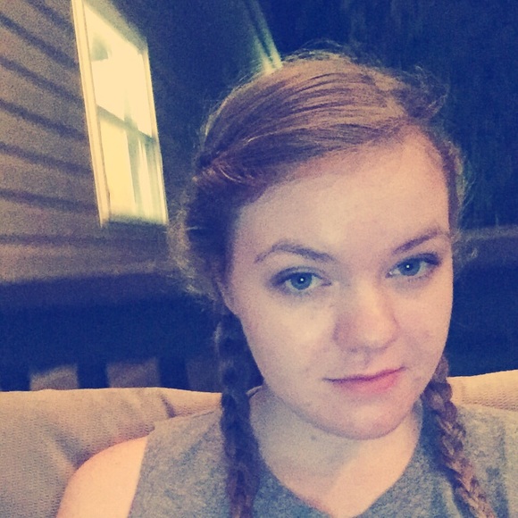 Profile Picture of Casey Ferree (@ladytsunade25) on Poshmark