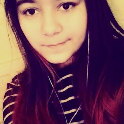 Profile Picture of Vivian Thompson (@Vivisfabulous) on Twitter
