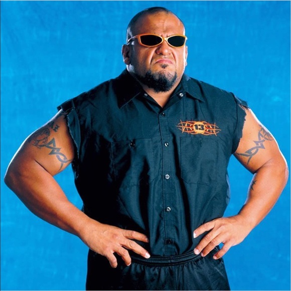 Profile Picture of Justin Wee (@fatty91) on Poshmark