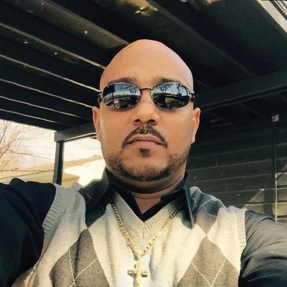 Profile Picture of Kenneth Neal (@waynekn) on Poshmark