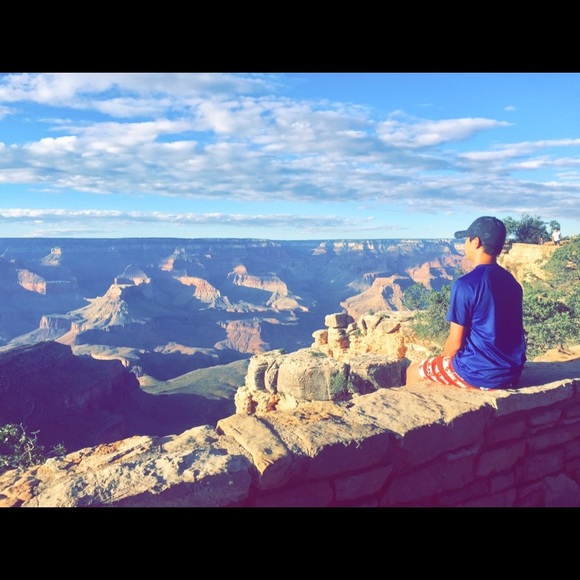Profile Picture of Alex Ly (@lydotalex) on Poshmark