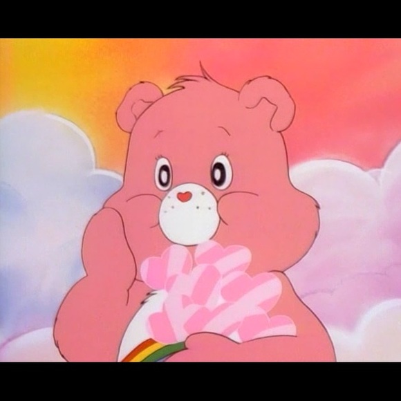 Profile Picture of Laura Coros (@lauracoros) on Poshmark