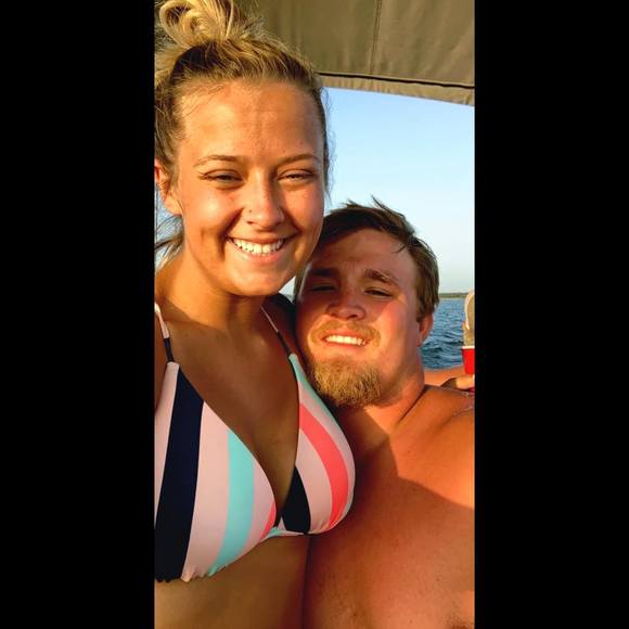 Profile Picture of Bodie Davis (@bodie_davis) on Poshmark