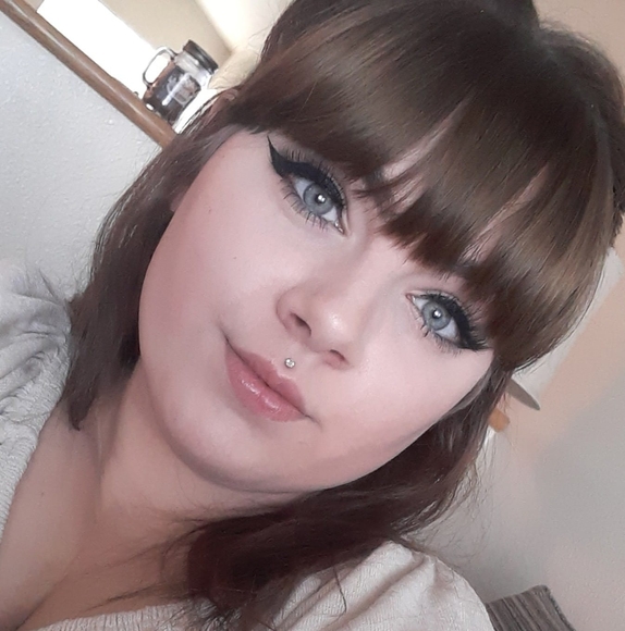 Profile Picture of Jessie Spiker (@r3d_dang3r) on Poshmark