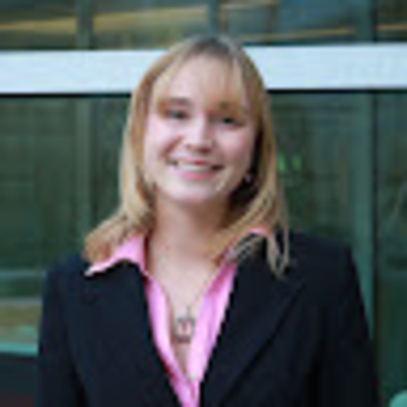 Profile Picture of Pearl anne Sinclair (@pasinclair) on Poshmark