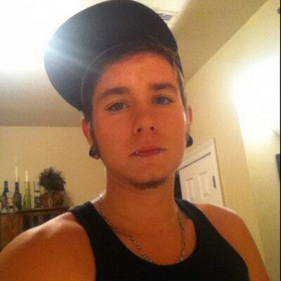 Profile Picture of Rhett Taylor Howard (@2HRDcre) on Twitter