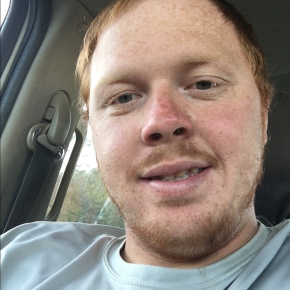 Profile Picture of Brandon Ruby (@brubes23) on Poshmark