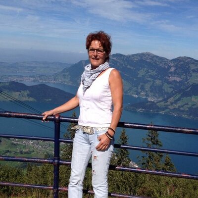 Profile Picture of Erika Jakelj-Wick (@erikajakelj) on Twitter